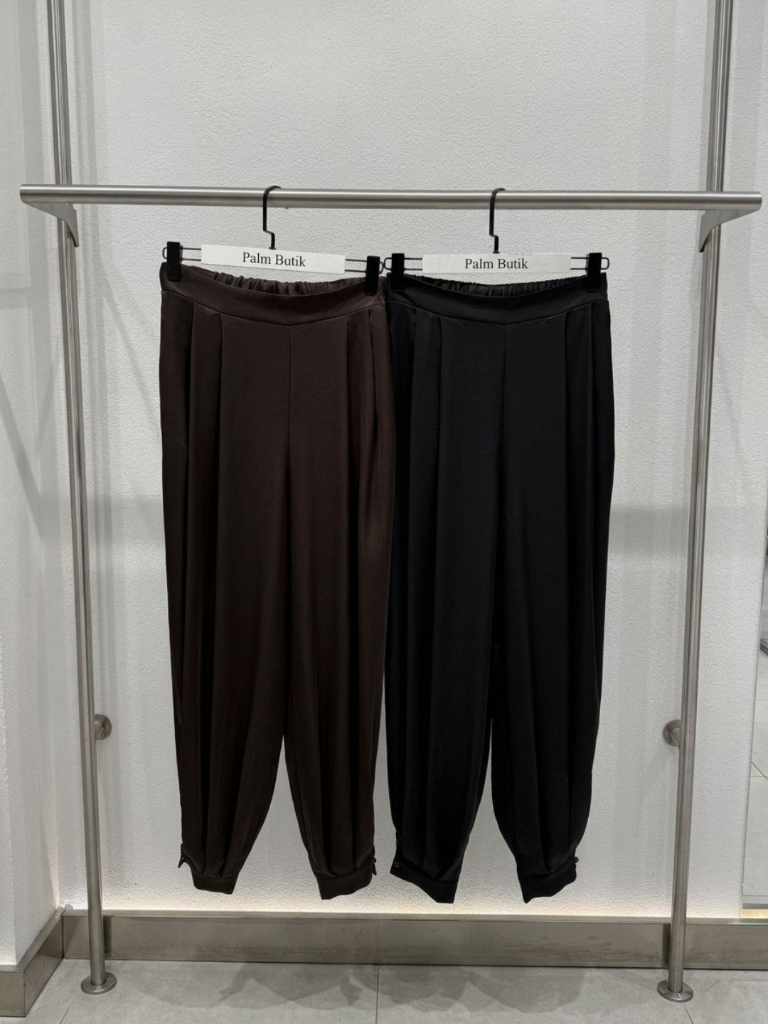 Şalvar Kesim Floş Saten Siyah Pantolon – Rahat ve Şık Kadın Pantolon - Görsel 2