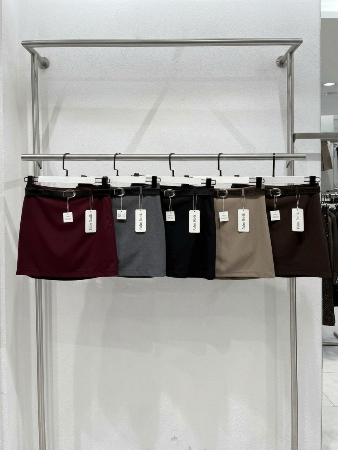 Şortlu Kemerli Düz Mini Etek – Bej Yüksek Bel Kadın Etek - Görsel 2